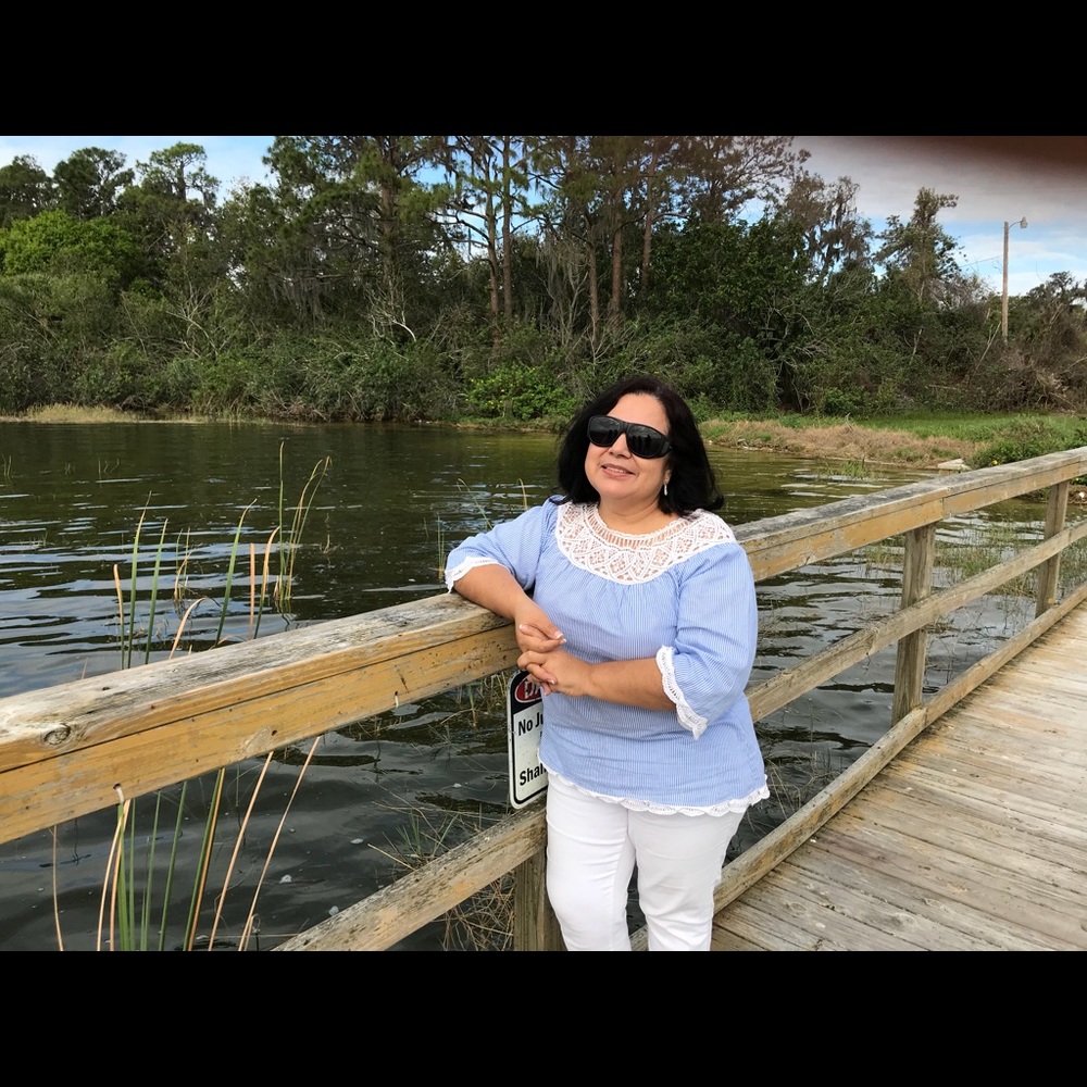 Meet your Posher, Nohemi